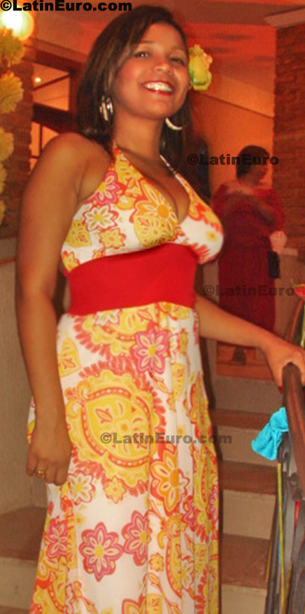 Date this georgeous Brazil girl Bruna from Natal B246