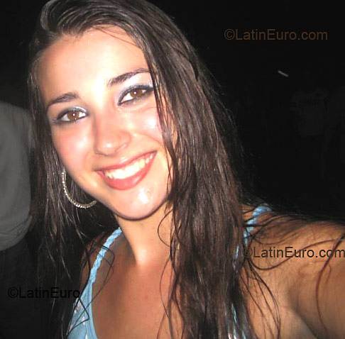 Date this hard body Brazil girl Bianca from Vitoria B2472