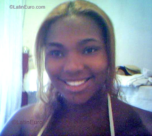 Date this happy Brazil girl Domenica from Sao Paulo B2515
