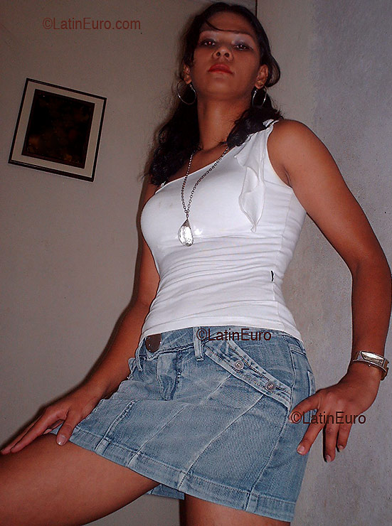 Date this cute Brazil girl Eliete from GOVERNADOR VALADARES B2625