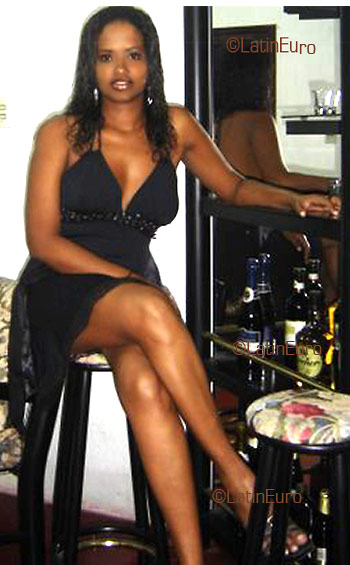 Date this beautiful Brazil girl Ildecarmem from HORIZONTE B2639