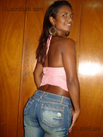 Date this georgeous Brazil girl Ana from FORTALEZA B2643