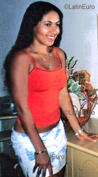 Date this hot Brazil girl Vani from CAMACAN B2782