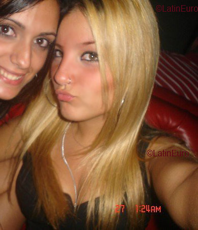 Date this beautiful Brazil girl Thaissa from RIO DE JANEIRO B2853