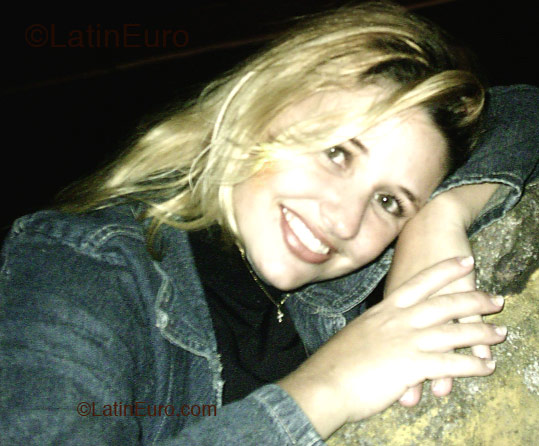 Date this athletic Brazil girl Gabriela from SAO SEBASTIAO B2892