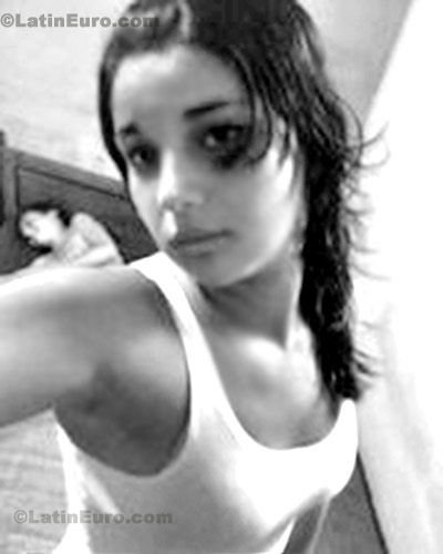 Date this lovely Brazil girl Aline from Itapetininga B292