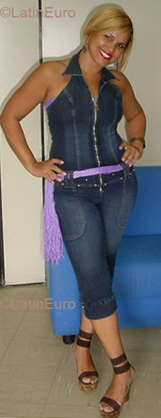 Date this delightful Brazil girl Penelope from SALVADOR B2935