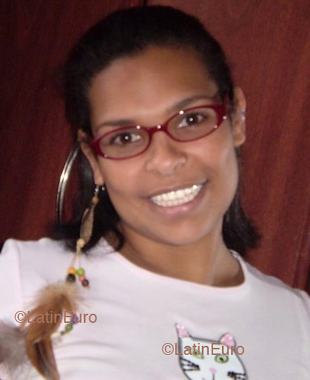 Date this charming Brazil girl Carolina from NOVA FRIBURGO B3016