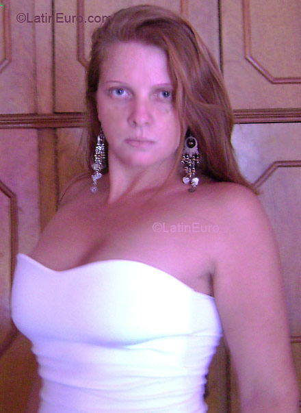 Date this nice looking Brazil girl Adriana from NOVA FRIBURGO B3042