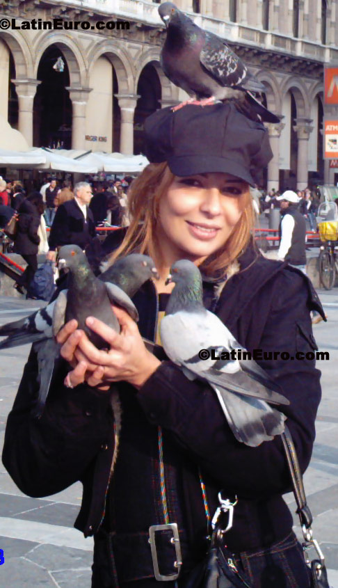 Date this athletic Brazil girl Dayse from Governador Valadares B314