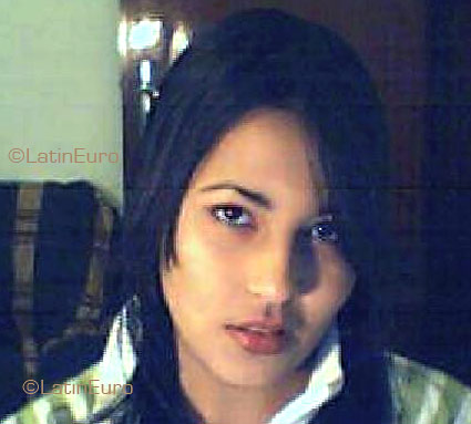 Date this exotic Brazil girl Emanuele from IPATINGA B3442