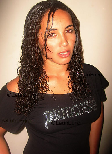 Date this good-looking Brazil girl Elaine from TAGUATINGA B3461