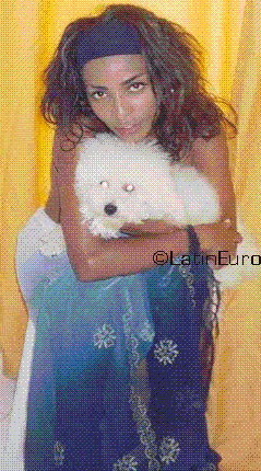Date this sultry Brazil girl Kika from SALVADOR B3497