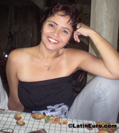 Date this sensual Brazil girl Narcia from Rio Bonito B35
