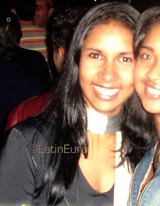 Date this gorgeous Brazil girl Danielle from NANUQUE B3613