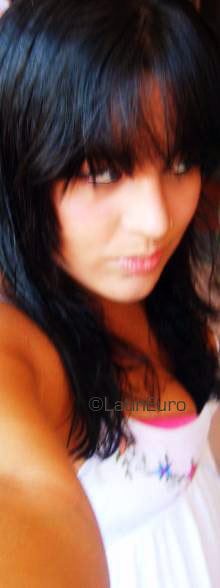 Date this athletic Brazil girl Barbara from  B3615