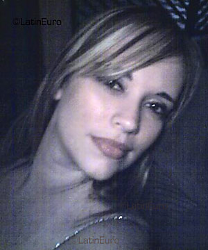 Date this attractive Brazil girl Renata from SANTOS B3633