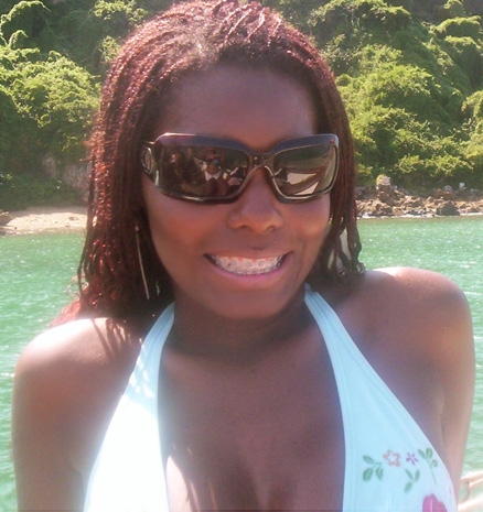 Date this sultry Brazil girl Valeria from COSMOPOLIS B3682