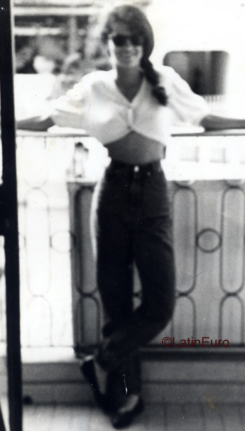 Date this hard body Brazil girl Paula from SAO PAULO B3699