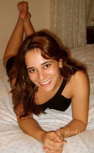 Date this beautiful Brazil girl Laine from ATIBAIA B3781