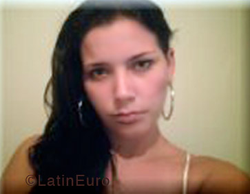 Date this cute Brazil girl Cyntia from RIO VERDE B3841