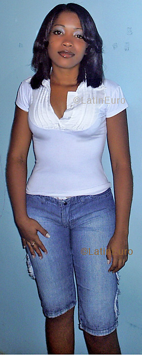 Date this foxy Brazil girl Mirian from TIMOTEO B3863