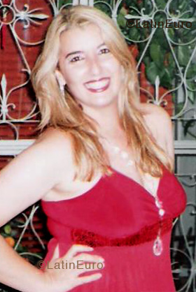 Date this hard body Brazil girl Rita from BOM JARDIM B3888