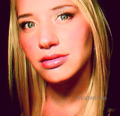 Date this stunning Brazil girl Rejane from RIO DE JANEIRO B3934