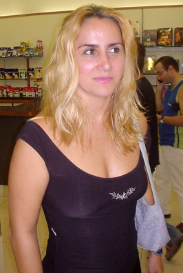 Date this nice looking Brazil girl Carla from SAO MIGUEL DO GUAMA B3940