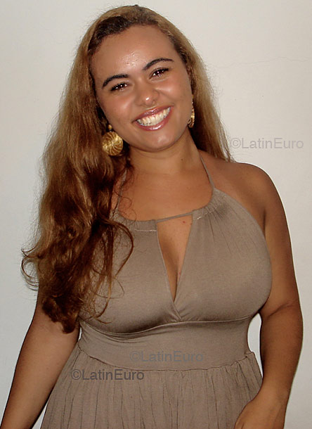 Date this gorgeous Brazil girl Sabrina from SAO PAULO B4002