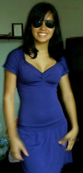 Date this happy Brazil girl Aurea from BELO HORIZONTE B4047