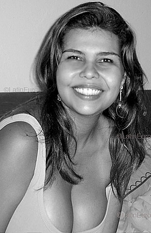 Date this georgeous Brazil girl Rachael from  B4068