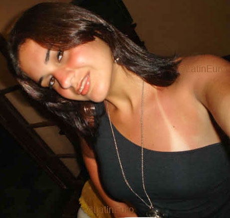 Date this pretty Brazil girl Thayane- from NITEROI B4089