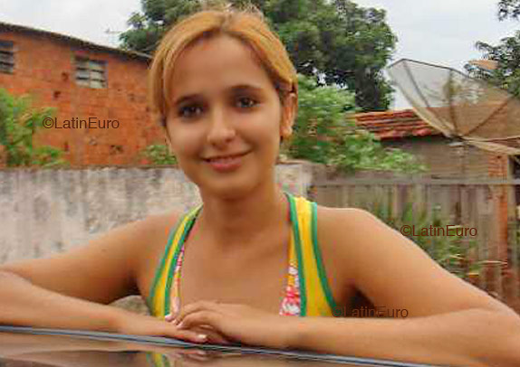 Date this foxy Brazil girl Silvia- from GOIANIA B4140