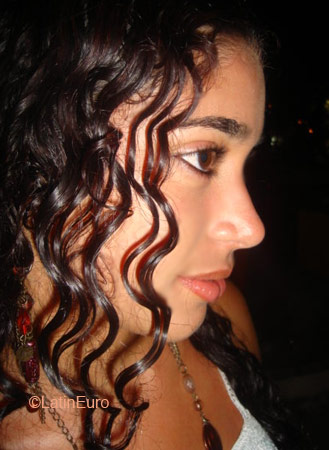 Date this voluptuous Brazil girl Luiza from SAO SEBASTIAO B4183