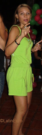 Date this gorgeous Brazil girl Ana from MARITUBA B4197