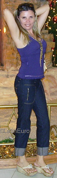 Date this athletic Brazil girl Jaqueline- from SANTO ANTONIO B4213