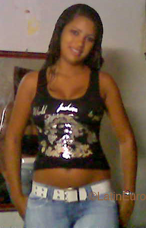 Date this cute Brazil girl Andreza from OLINDA B4238