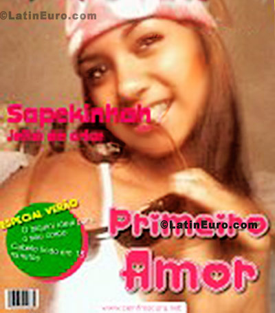 Date this foxy Brazil girl B424 from Governador Valadares B424