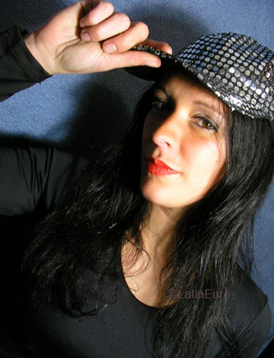 Date this beautiful Brazil girl Luciana from PORTO ALEGRE B4247
