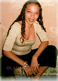 Date this georgeous Brazil girl Janine from JABOATAO B4300