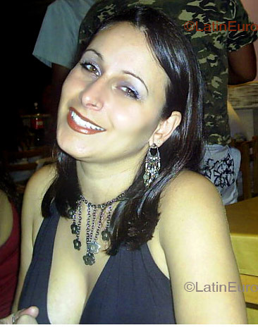 Date this delightful Brazil girl Silamara from  B4388