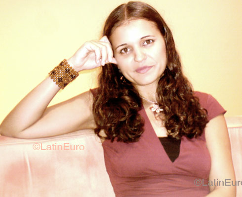 Date this passionate Brazil girl Daniella from CAROLINA B4394