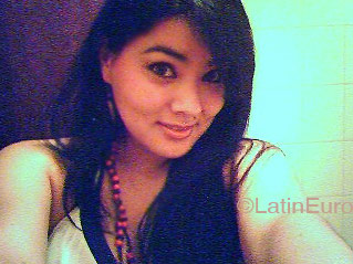 Date this attractive Brazil girl Nadia from BARRA BONITA B4434