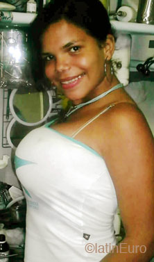 Date this happy Brazil girl Dayane from CARIACICA B4533