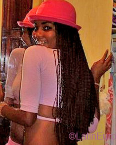 Date this stunning Brazil girl Teandinir from SALVADOR B4551