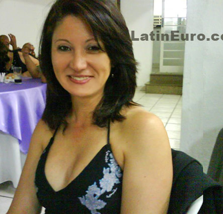Date this stunning Brazil girl Roseli from Santos B456