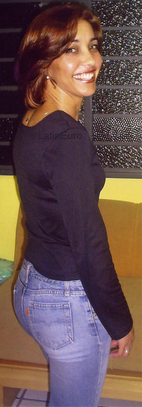 Date this young Brazil girl Teresinha from CURITIBA B4574