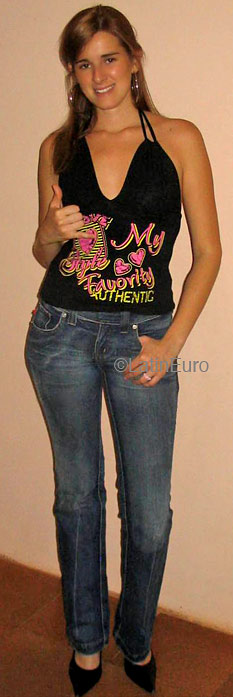 Date this fun Brazil girl Marcela from GOIANIA B4591