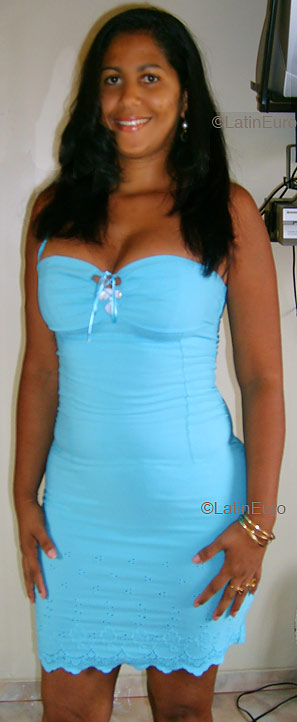 Date this attractive Brazil girl Cledenice from CAMPO GRANDE B4600